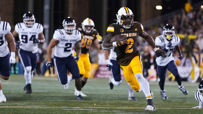 Wyoming Cowboys Land 10 on Athlon Sports 2021 Preseason All-Mountain West  Football Team - University of Wyoming Athletics